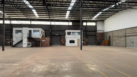 6 Saligna Street, Hughes Industrial 6515m² To Let (13)